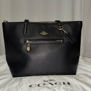 Coach Gallery Tote Black Pebbled Leather Zip Top - Brand New with Dust Bag